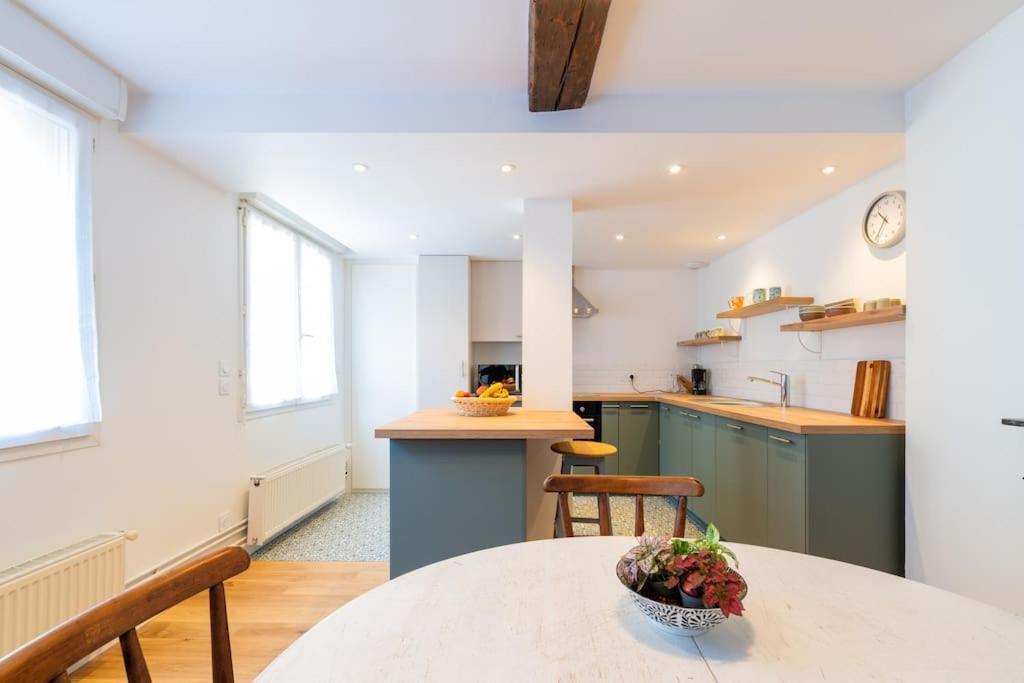 Appartement Meuse & Mono, En Hyper Centre Charleville-Mézières Eksteriør billede